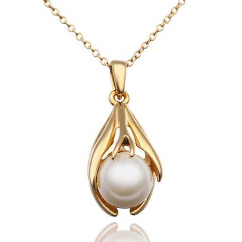 Pearl Water Drop Pendant Necklace